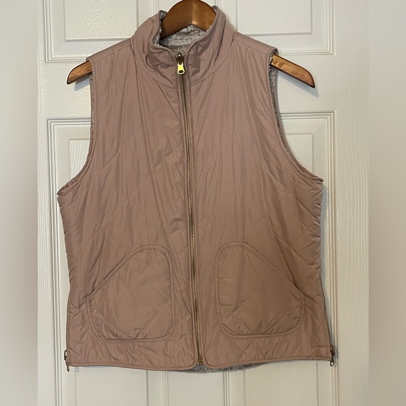 Reversible Vest - Picture 2 of 3